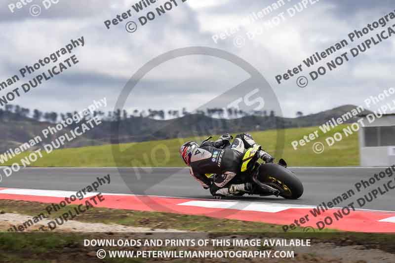 cadwell no limits trackday;cadwell park;cadwell park photographs;cadwell trackday photographs;enduro digital images;event digital images;eventdigitalimages;navarra;no limits trackdays;peter wileman photography;racing digital images;trackday digital images;trackday photos